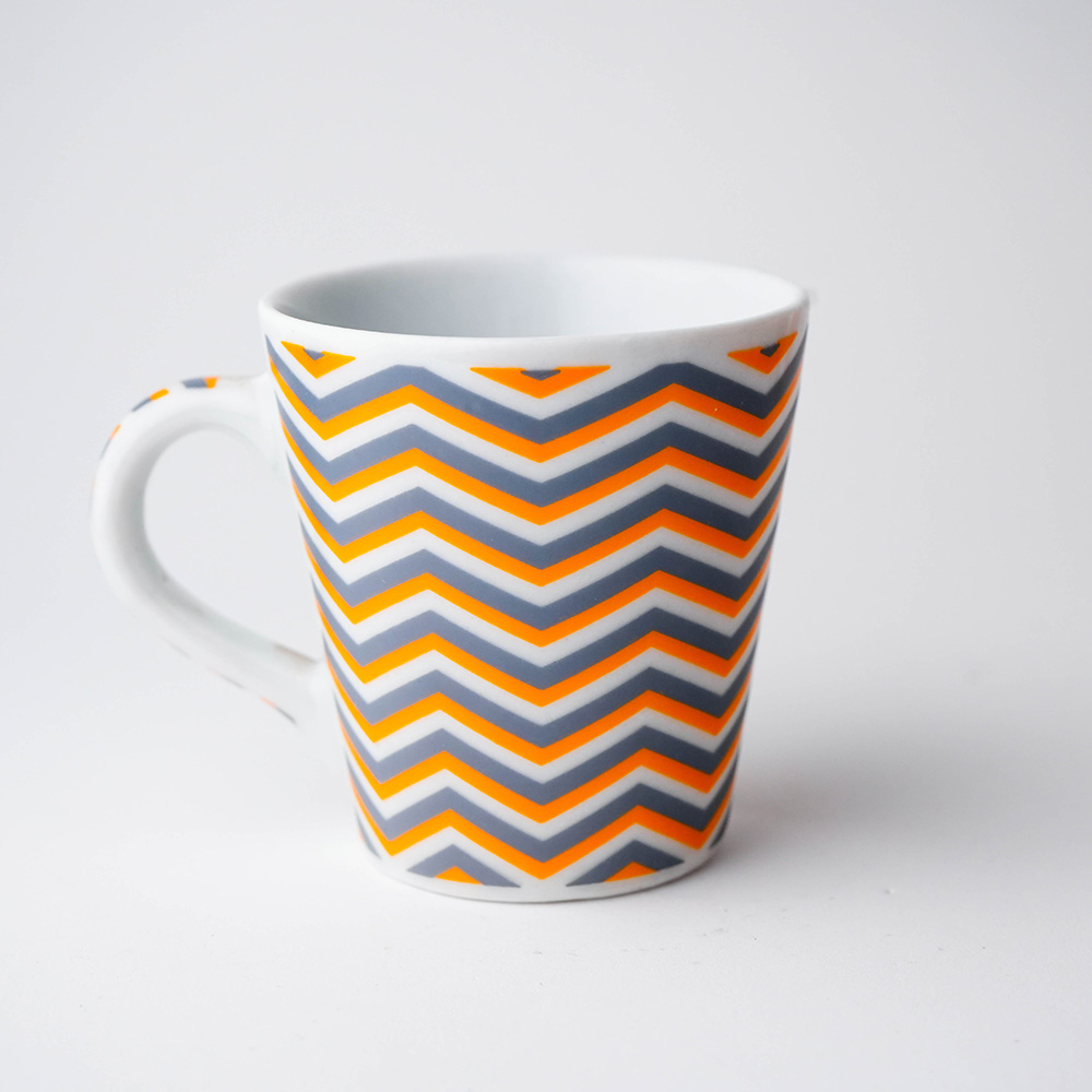 par-canecas-tulipa-chevron-amarelo-cinza-solar