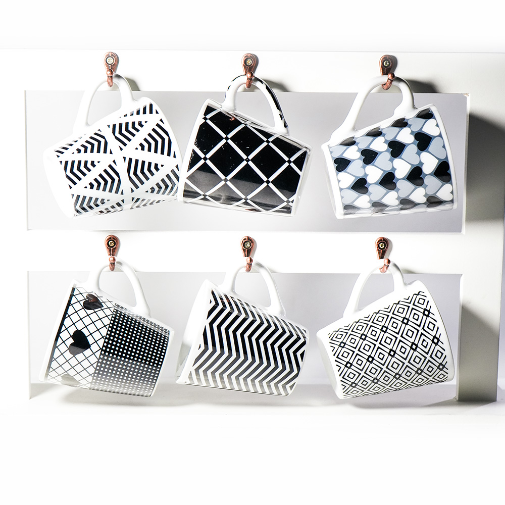 jogo-canecas-tulipa-preto-branco-suporte-madeira-7-pecas