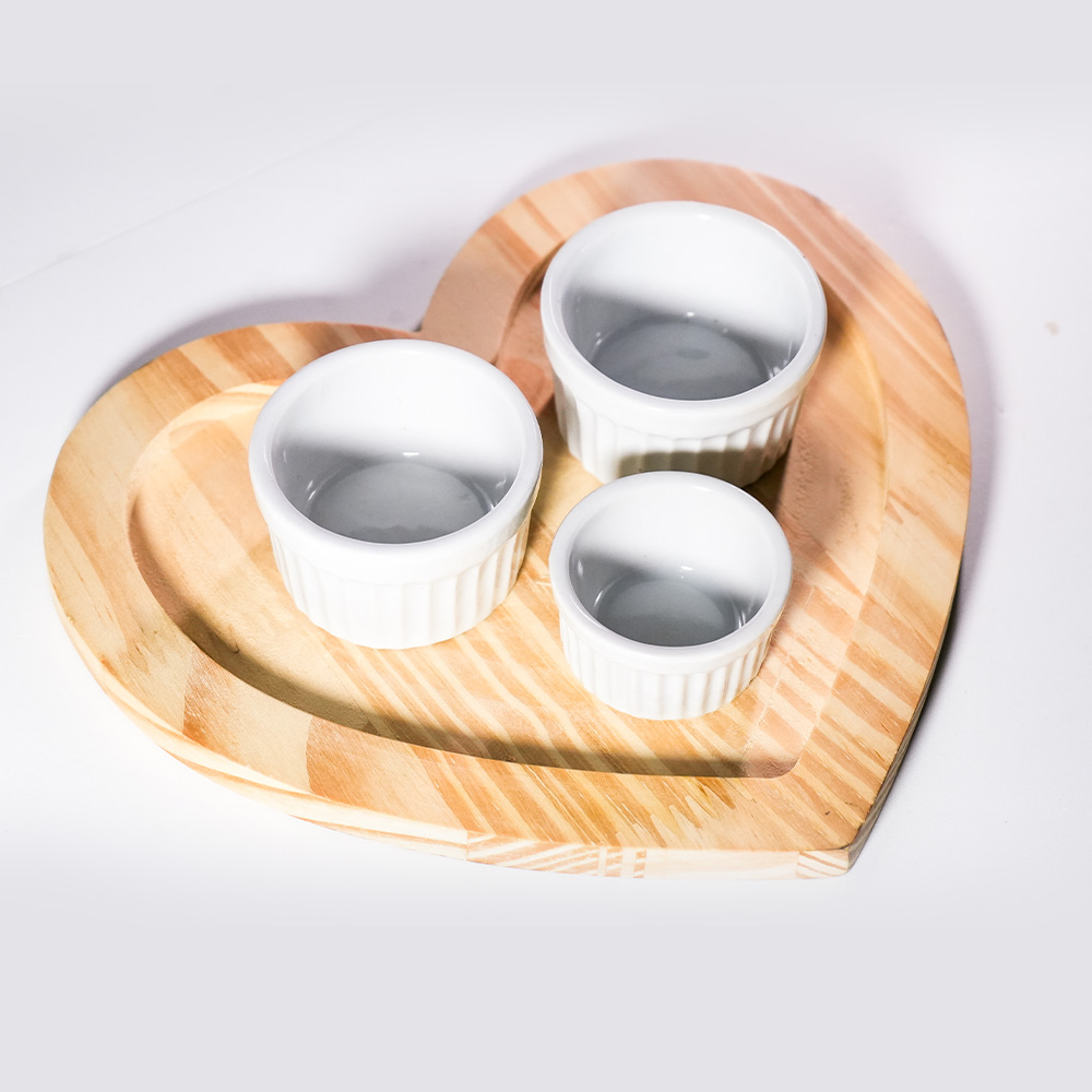 kit-ramequins-trio-rustico-afeto-suporte-coracao-madeira